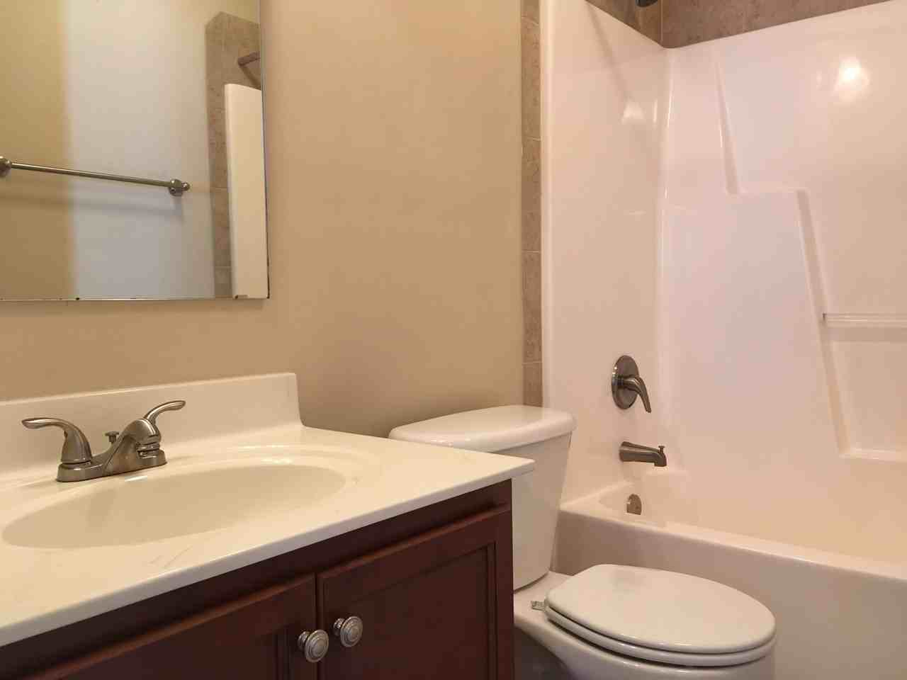 241 Collinwood Dr - Photo 7 of 16