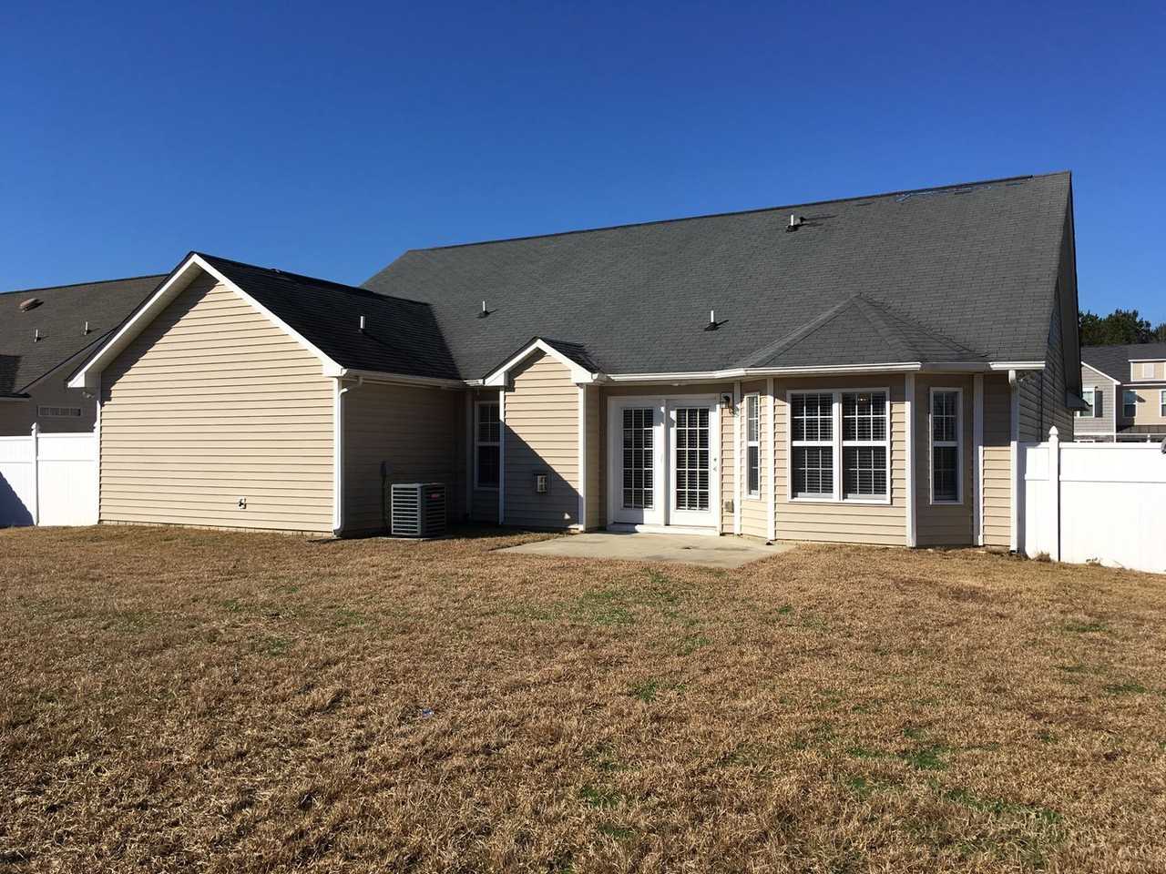 241 Collinwood Dr - Photo 4 of 16