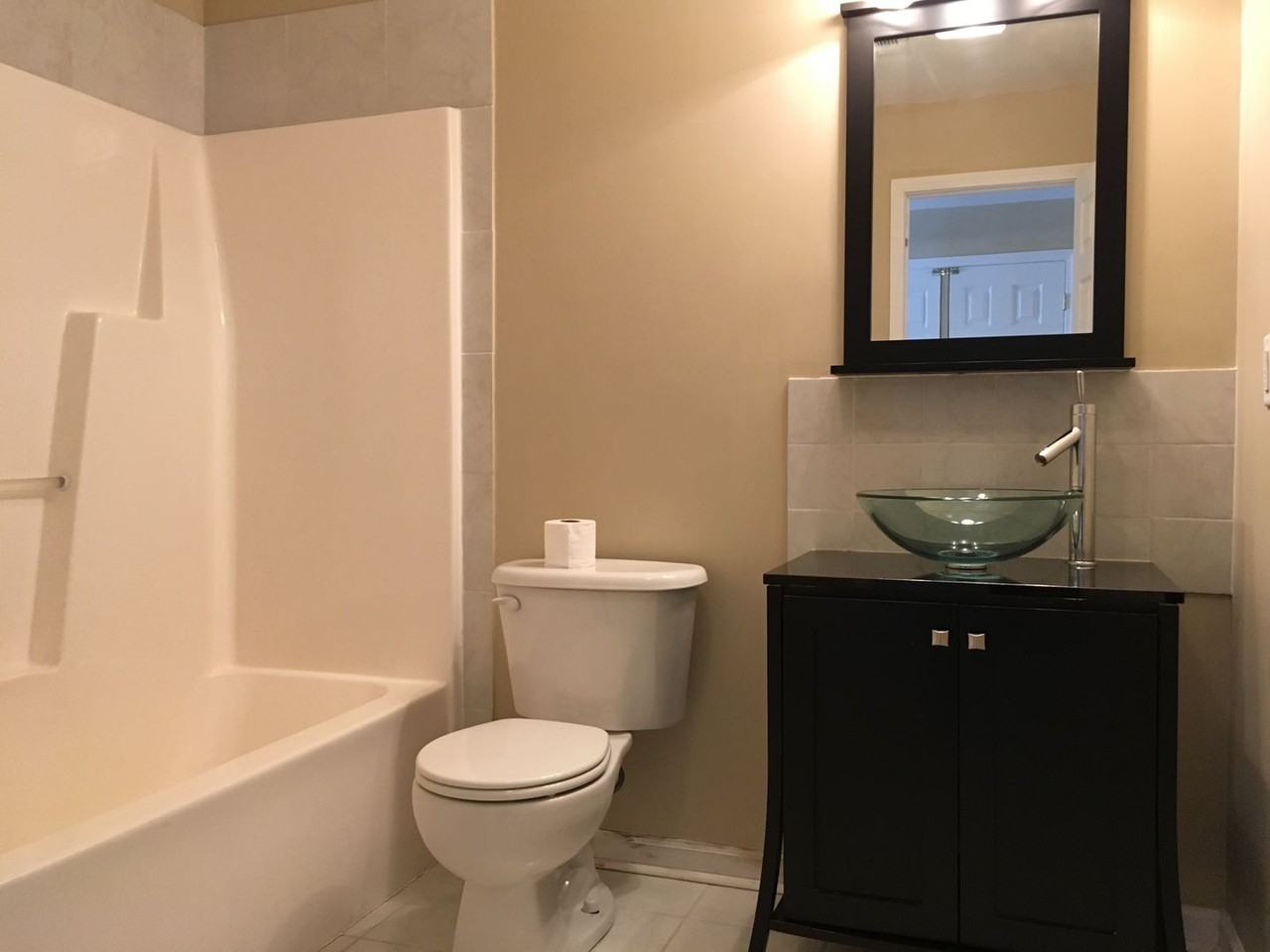 241 Collinwood Dr - Photo 5 of 16