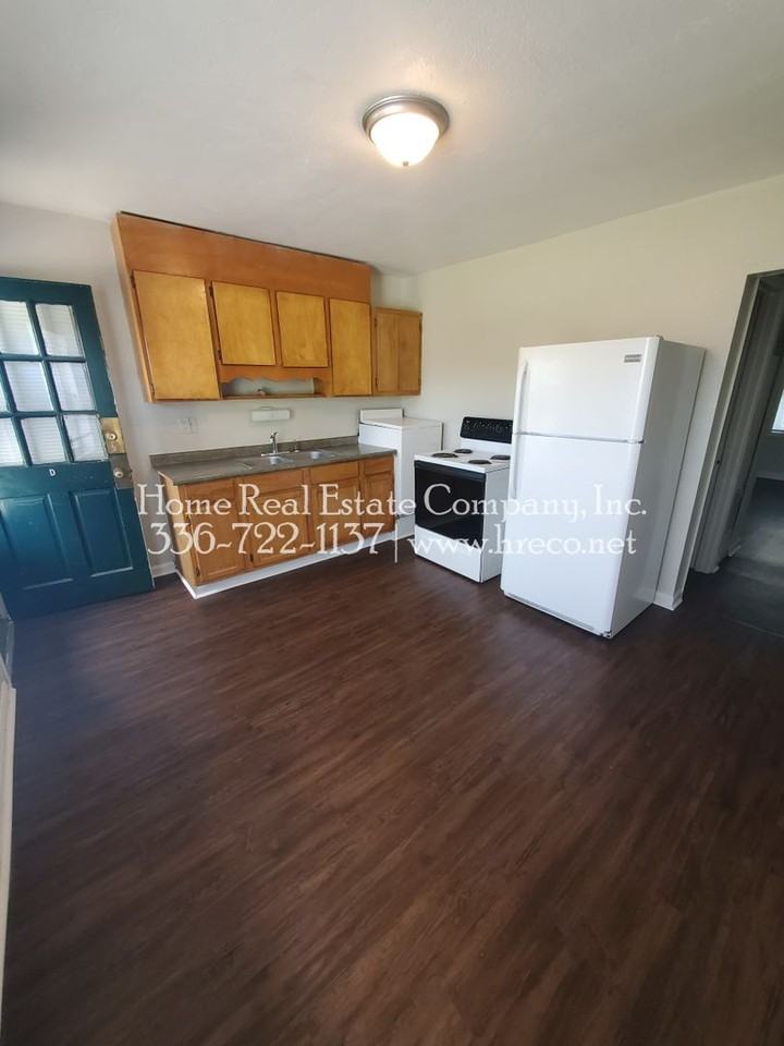 1342 Gray Ave #D - Photo 3 of 8