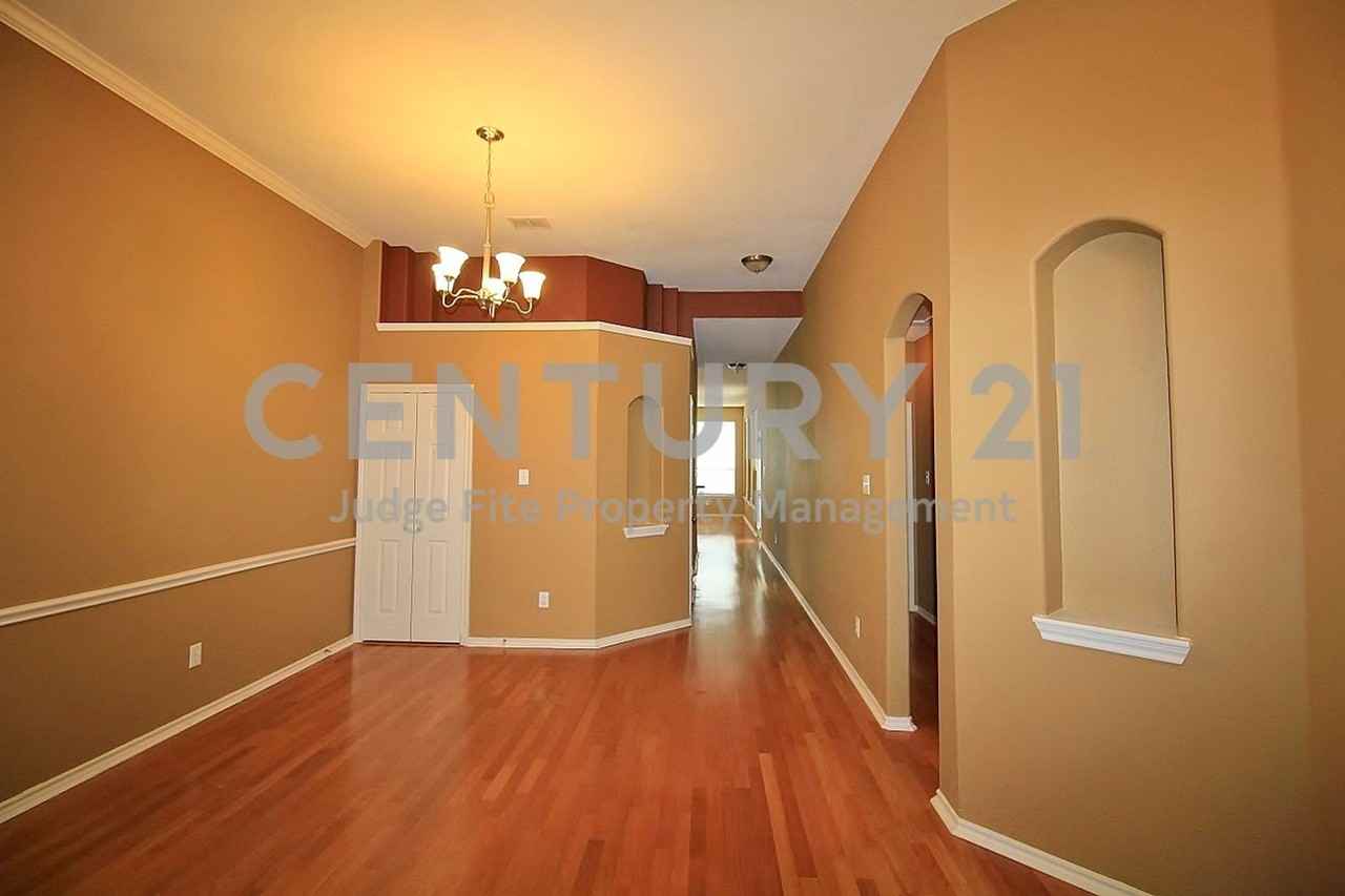 133 Kilmichael Dr - Photo 2 of 11