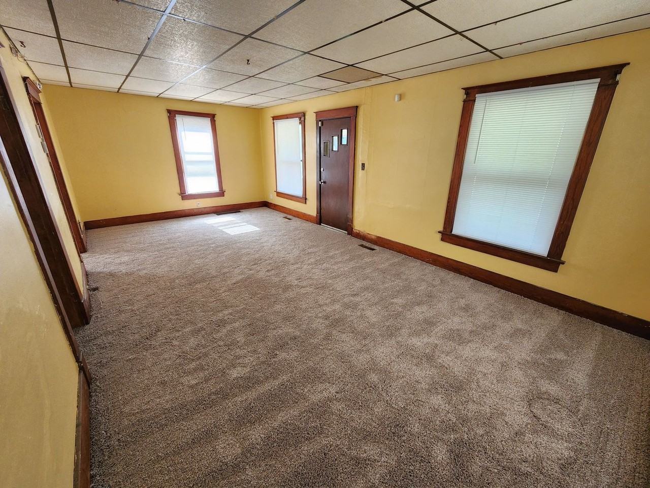 215 Se 17th St - Photo 3 of 21
