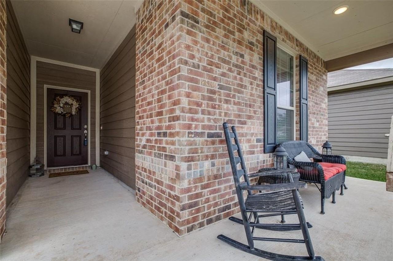 2151 Lost Timbers Dr - Photo 4 of 36