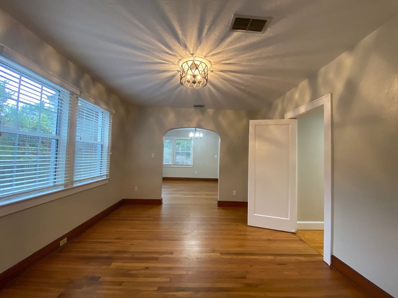 948 Alachua Ave - Photo 2 of 33