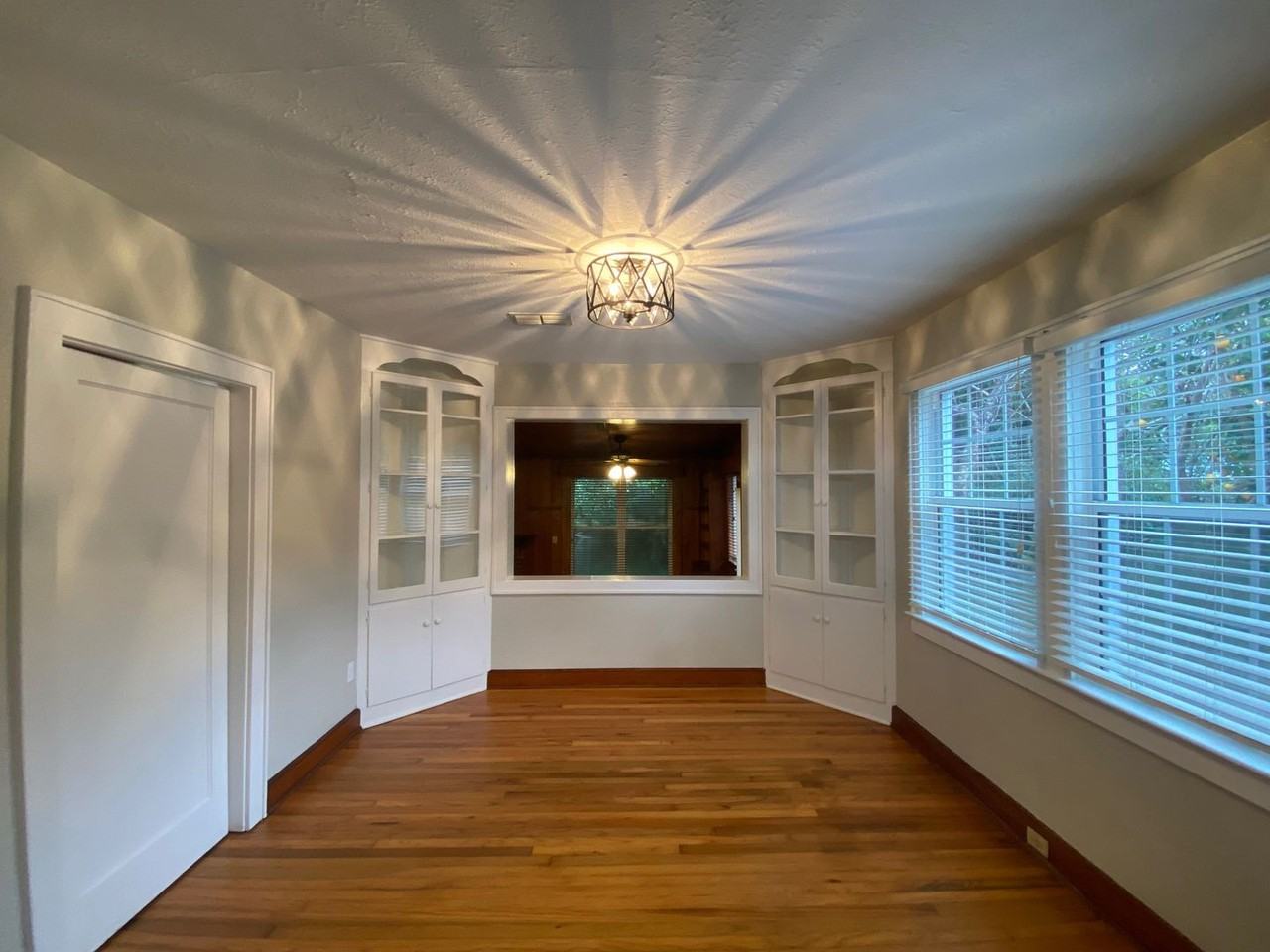 948 Alachua Ave - Photo 5 of 33