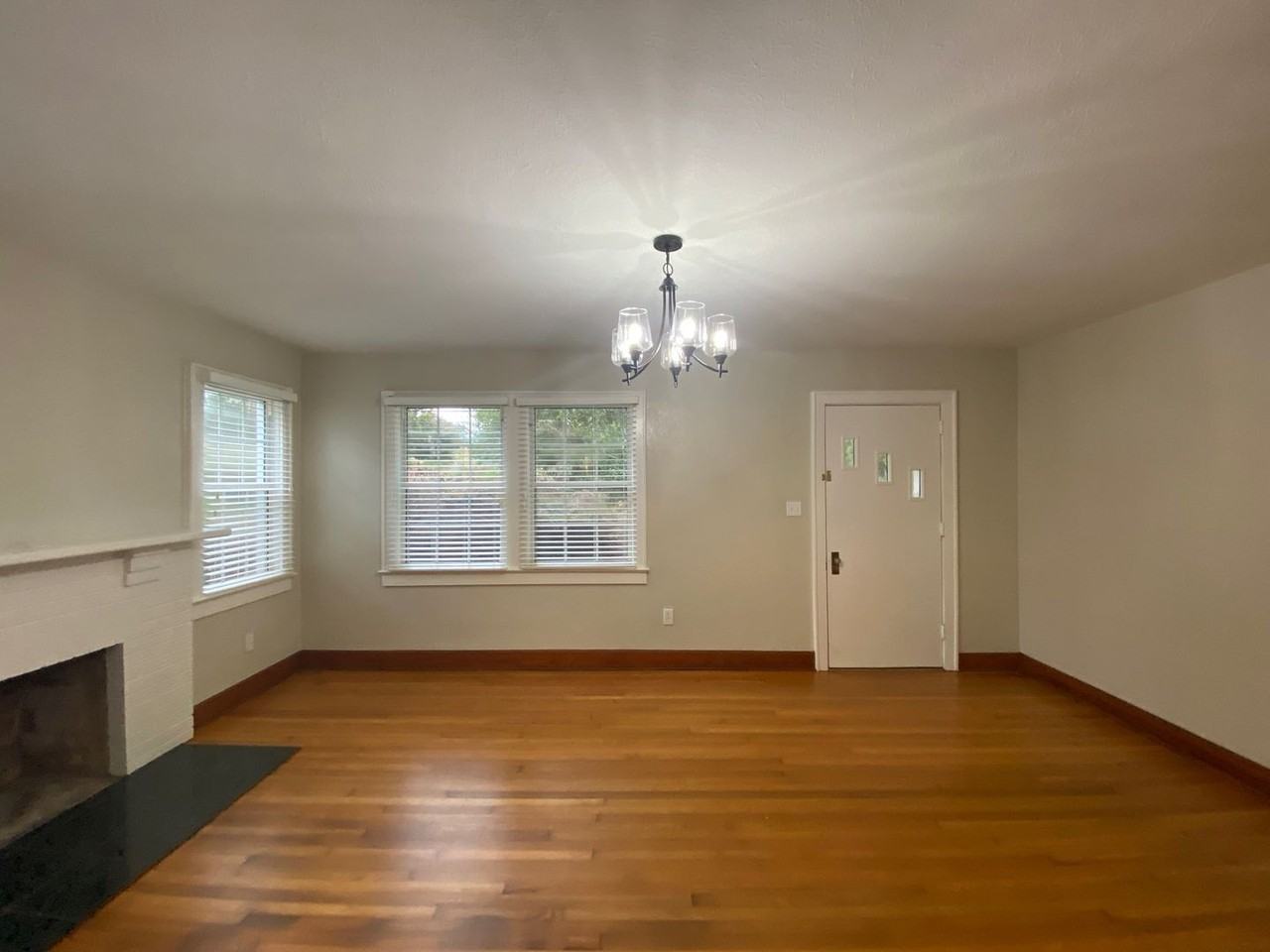 948 Alachua Ave - Photo 6 of 33