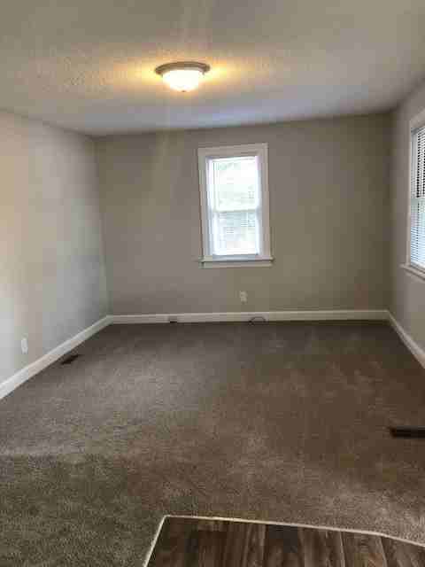 1504 Crest Rd - Photo 2 of 12