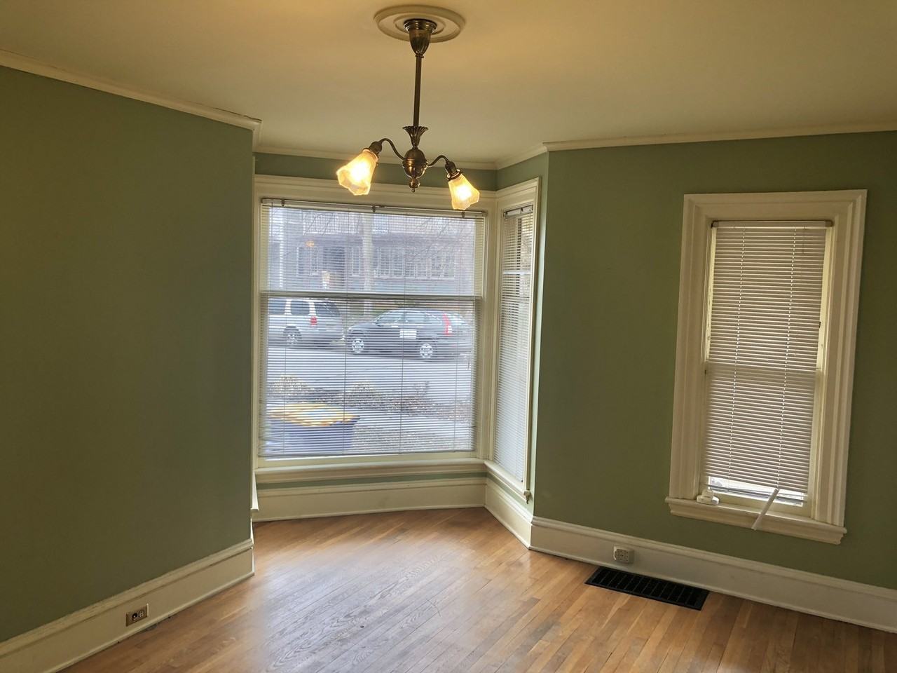 23 Grand Ave Ne - Photo 3 of 10