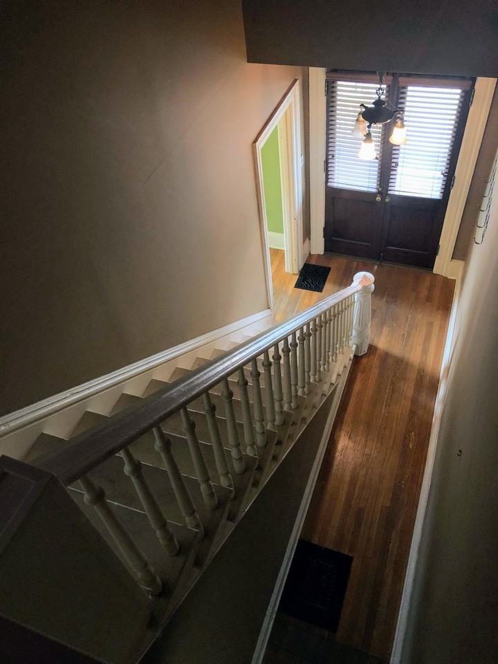 23 Grand Ave Ne - Photo 4 of 10