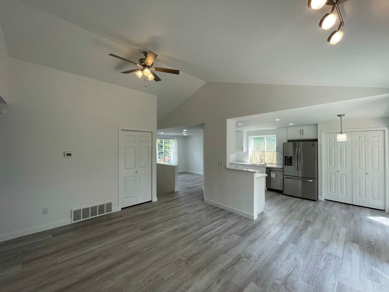 38019 24th Ct S - Photo 5 of 19