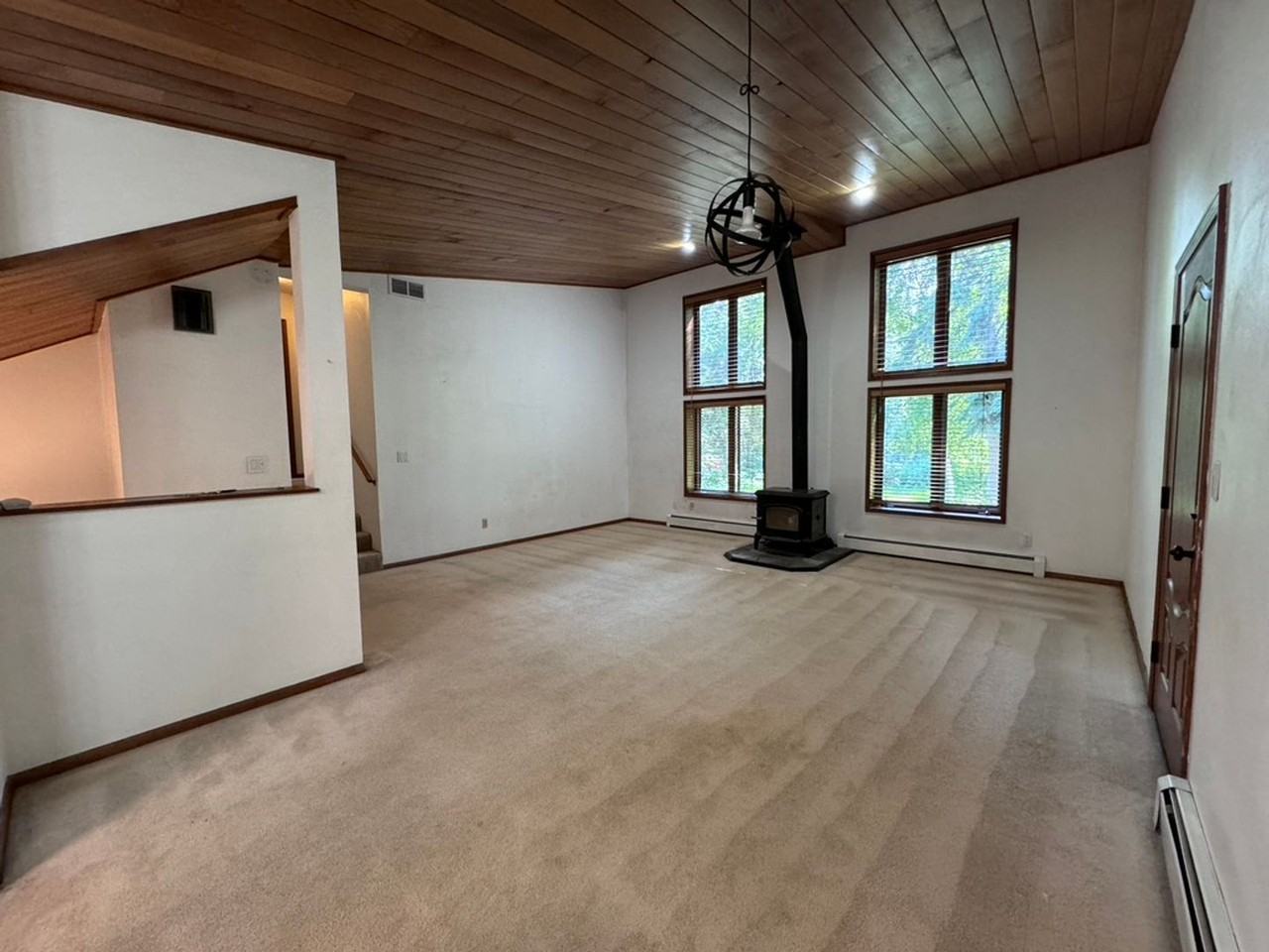 4081 Teal Ave - Photo 3 of 16