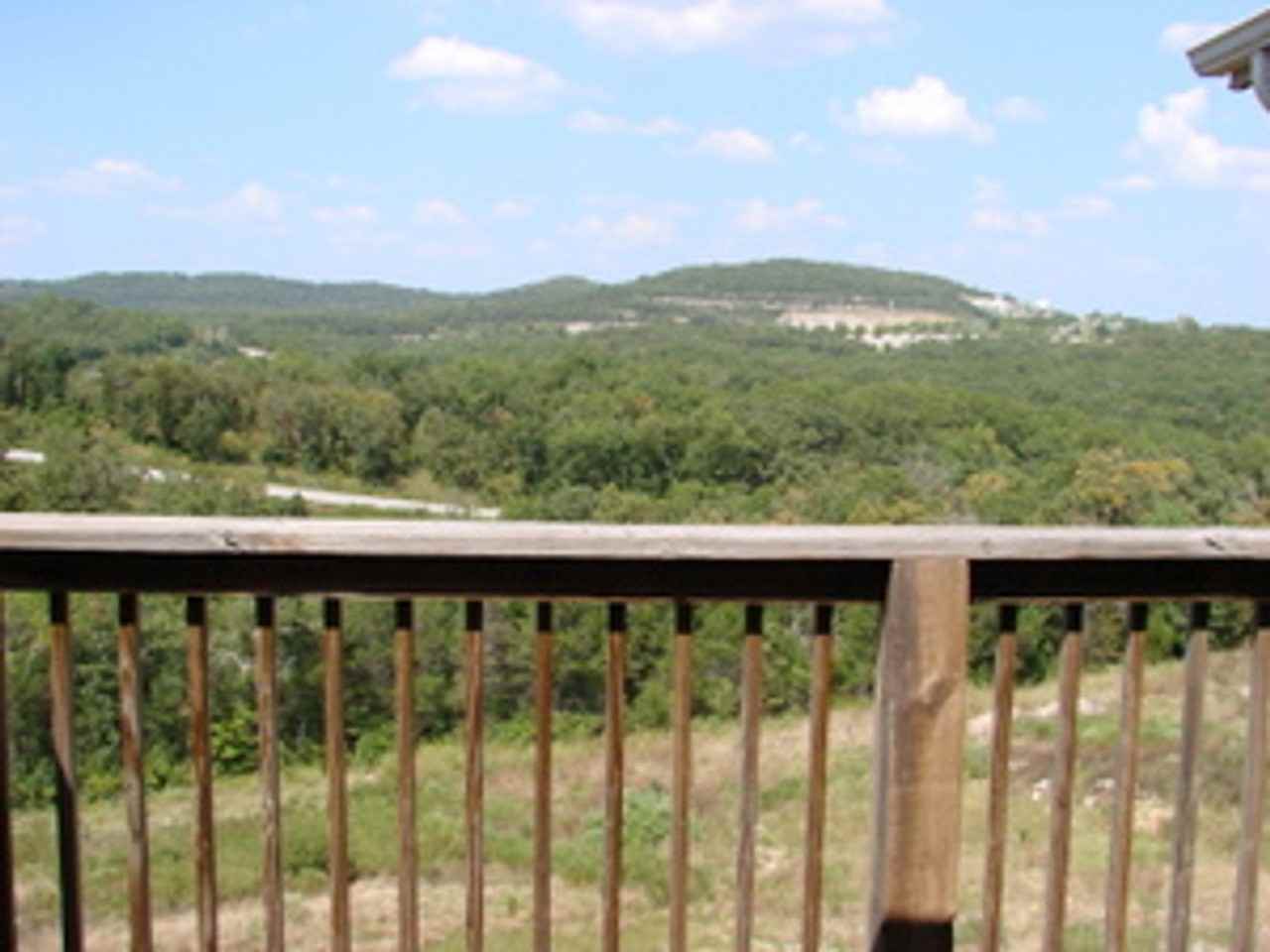 2913 Vineyards Pkwy #2 - Photo 3 of 25