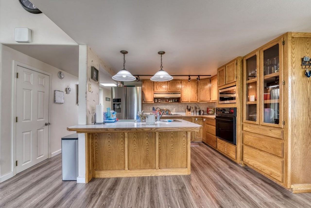 809 Old Corvallis Rd - Photo 2 of 12