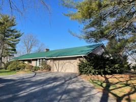 featured image of 735 East King Street