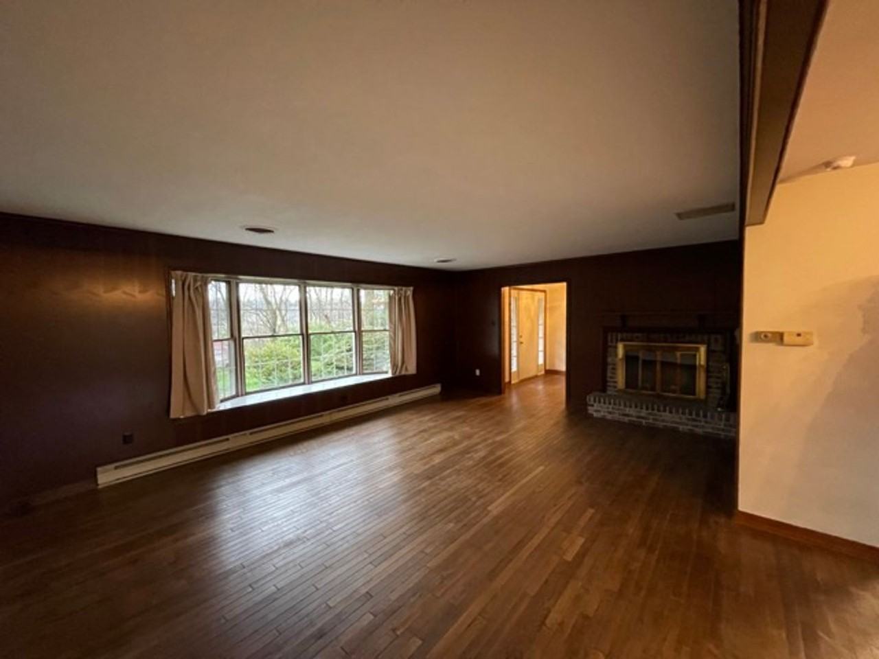 735 East King Street - Photo 2 of 19