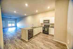 Willowbend - 1919 Langford Ave - Photo 1 of 1