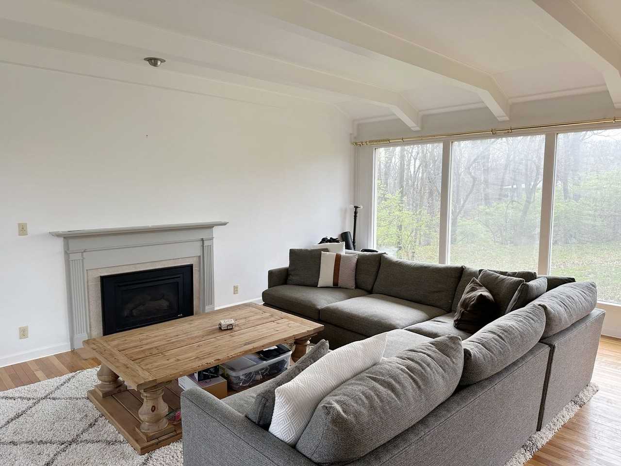 124 Mohican Pl - Photo 2 of 14