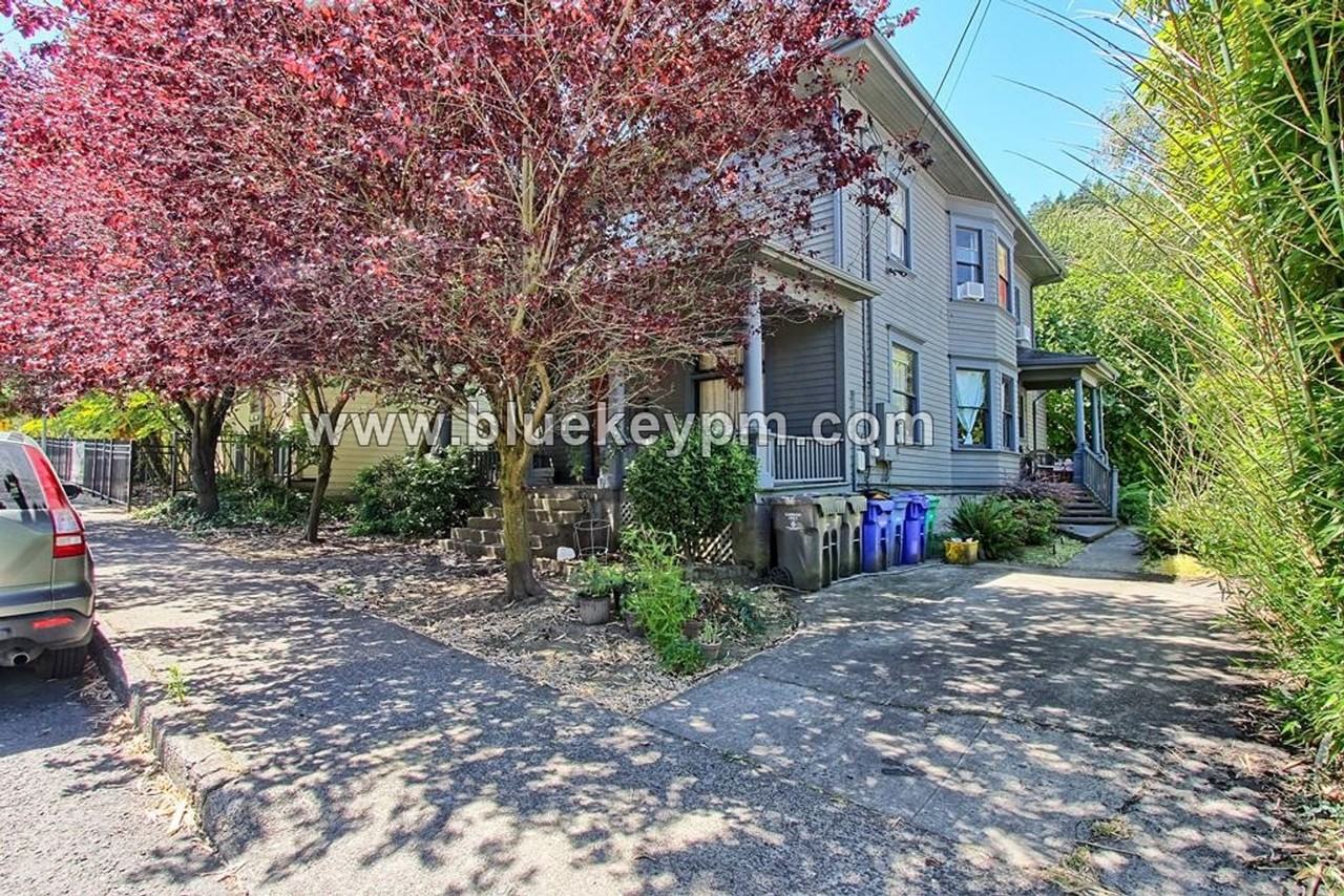 3419 Sw Naito Pkwy - Photo 2 of 9