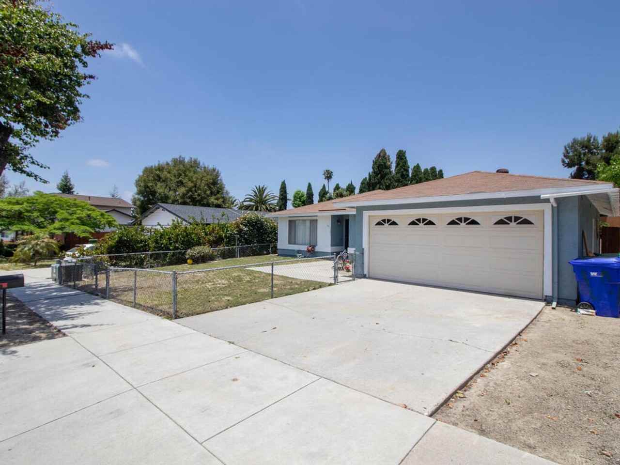 3205 Waring Rd - Photo 2 of 37