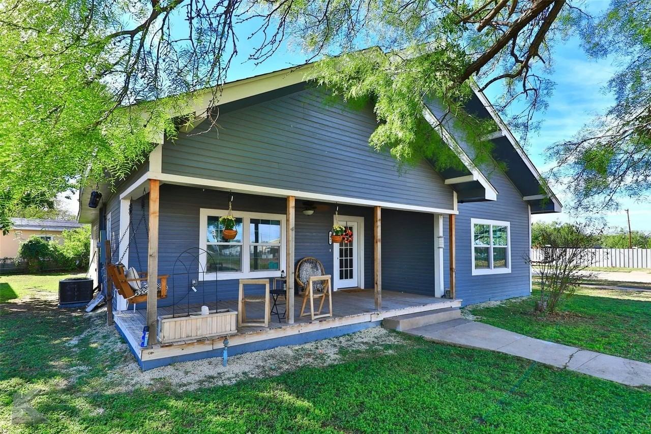 1441 S 2nd St - Photo 2 of 39