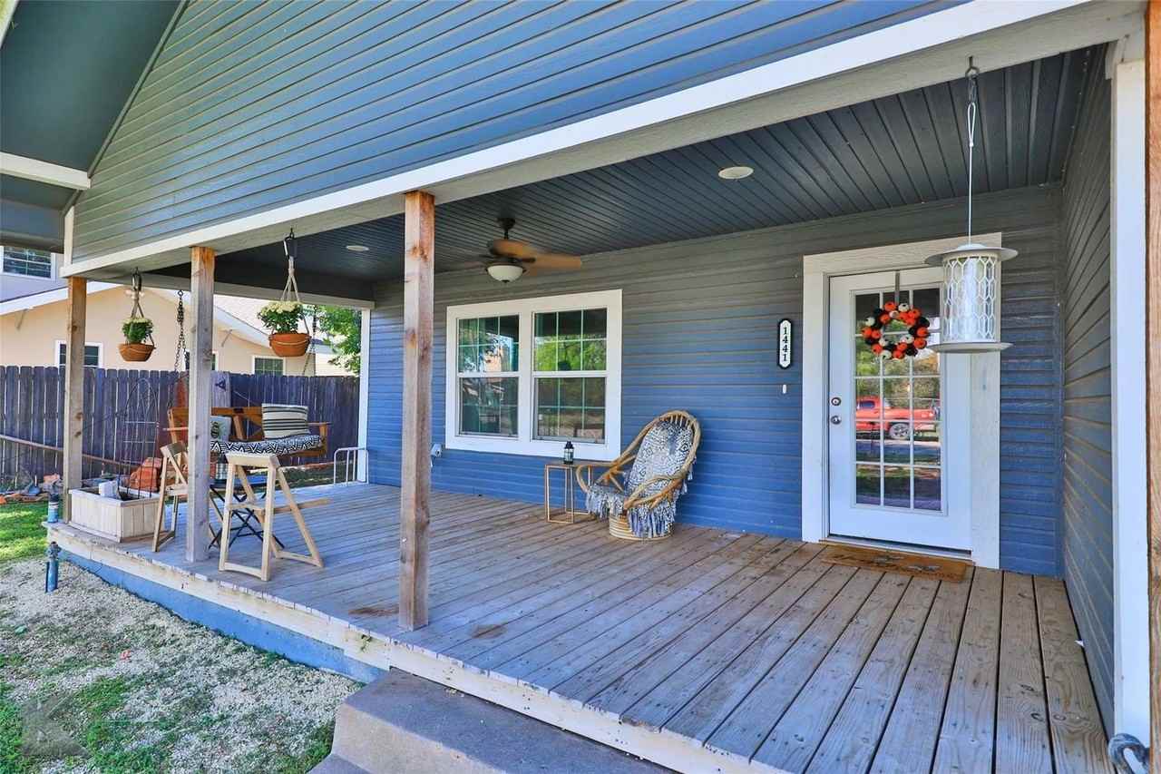 1441 S 2nd St - Photo 3 of 39