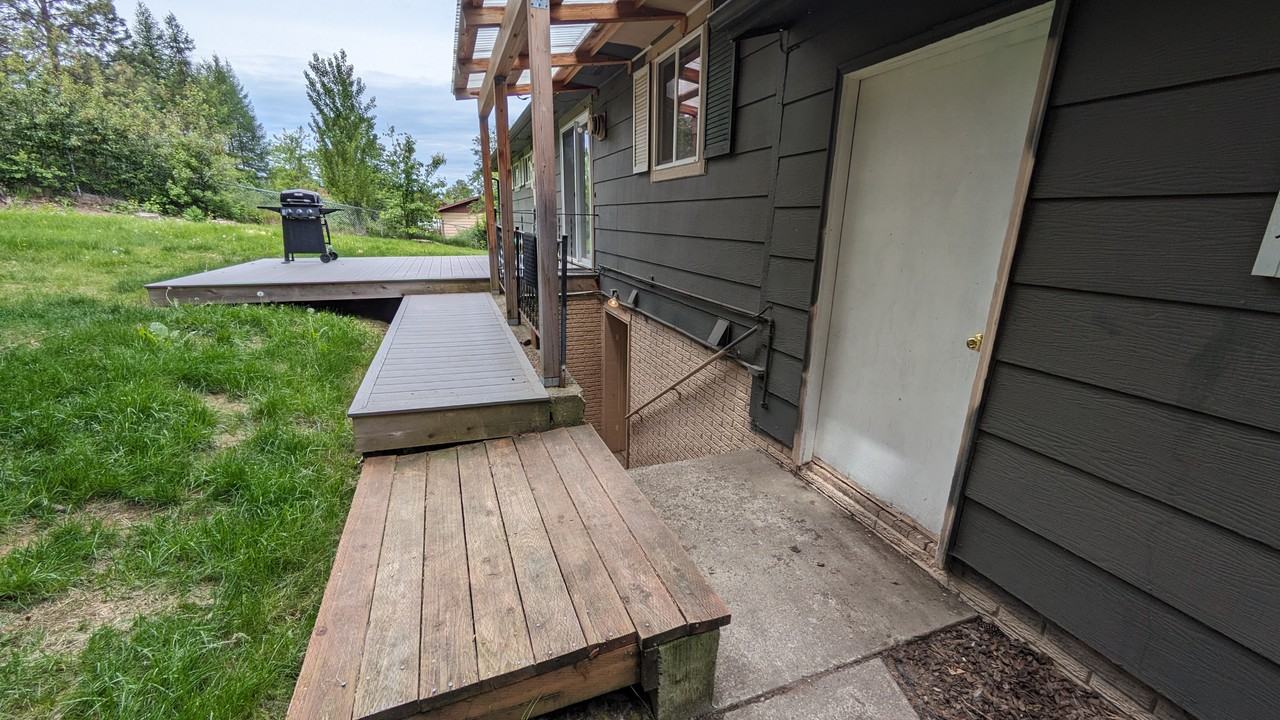 809 E E St #809 - Photo 2 of 21