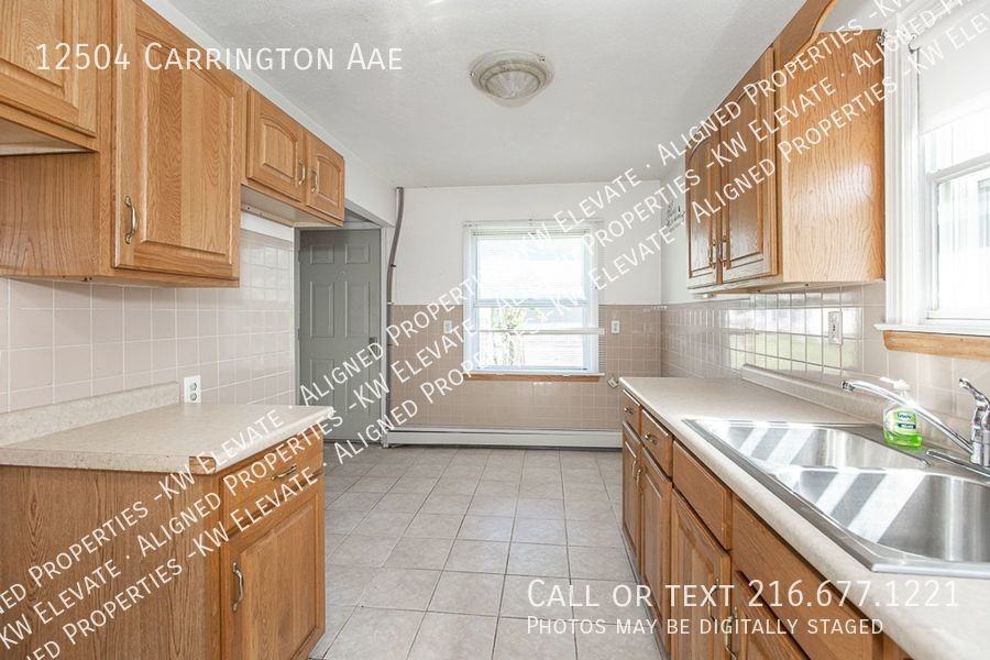 12504 Carrington Ave - Photo 2 of 24