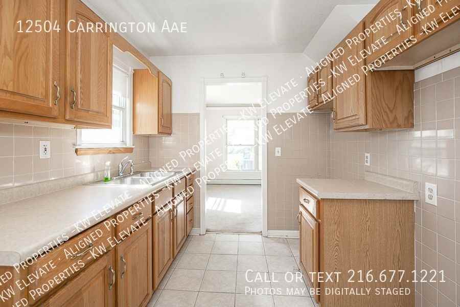 12504 Carrington Ave - Photo 3 of 24