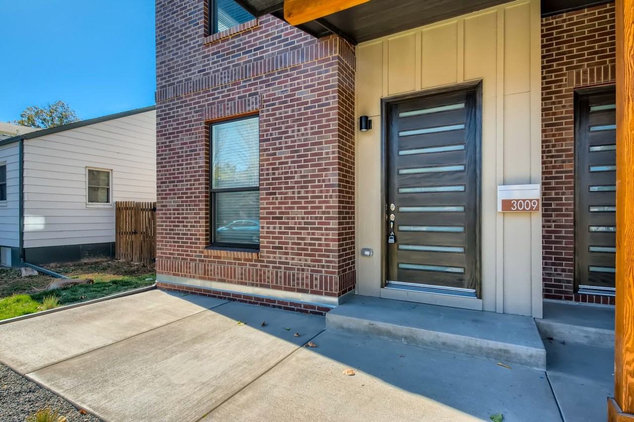 3009 S Cherokee St - Photo 3 of 31