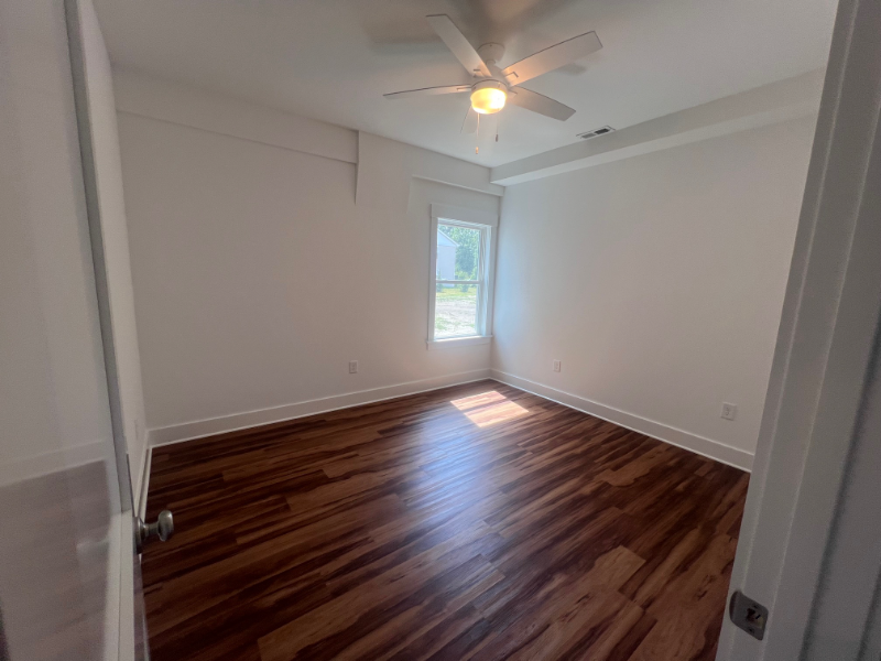 304 Indian Dr #B - Photo 4 of 7