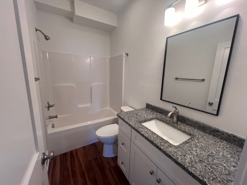 304 Indian Dr #B - Photo 5 of 7