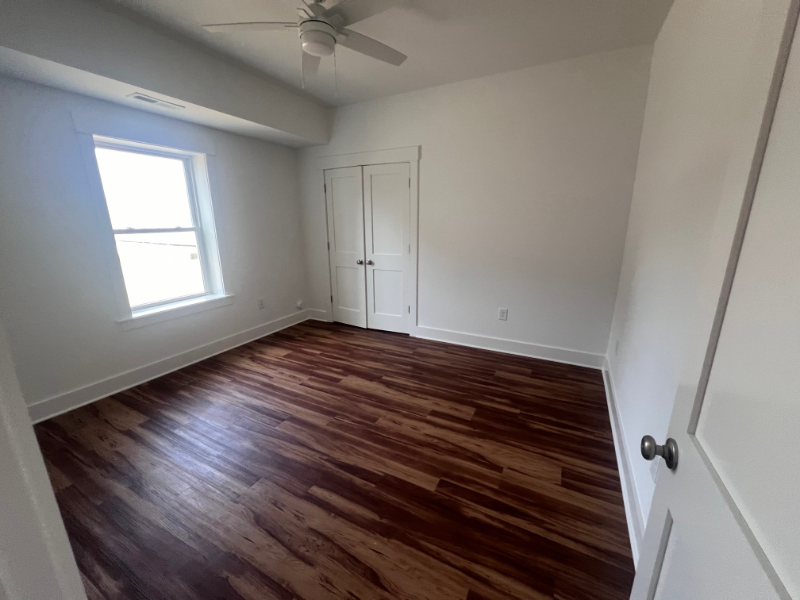 304 Indian Dr #B - Photo 6 of 7