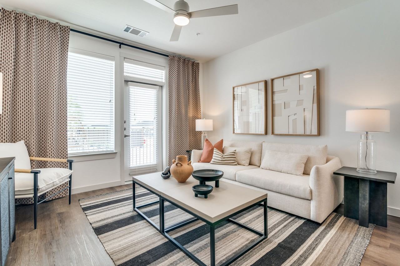 Aspen at Gateway - Photo 4 of 40