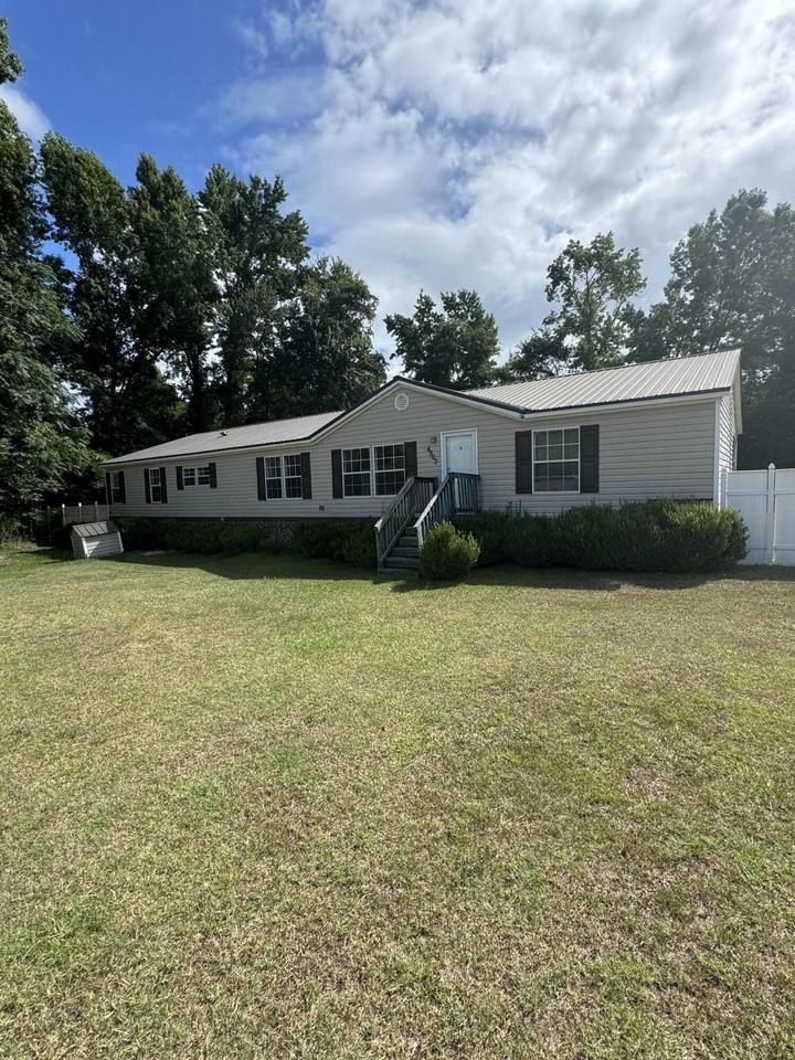 N, Saint Stephen, SC 29479 4 Bedroom Apartment for Rent PadMapper