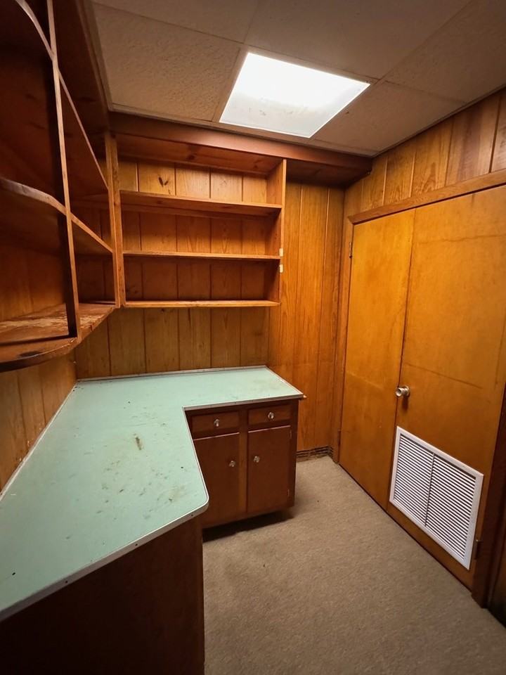 545 W Main St - Photo 2 of 6