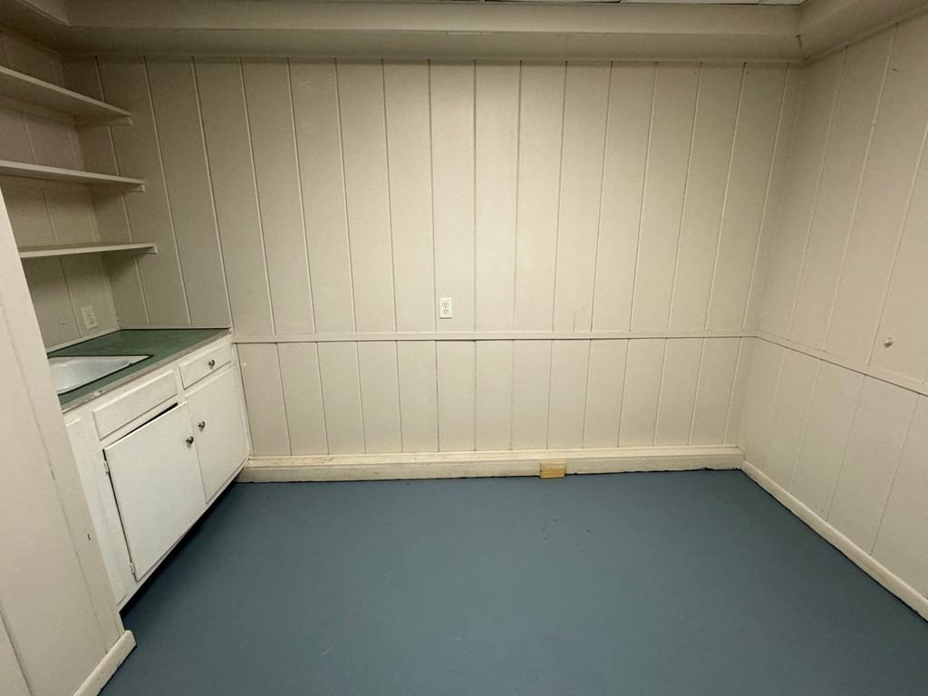 545 W Main St - Photo 3 of 6