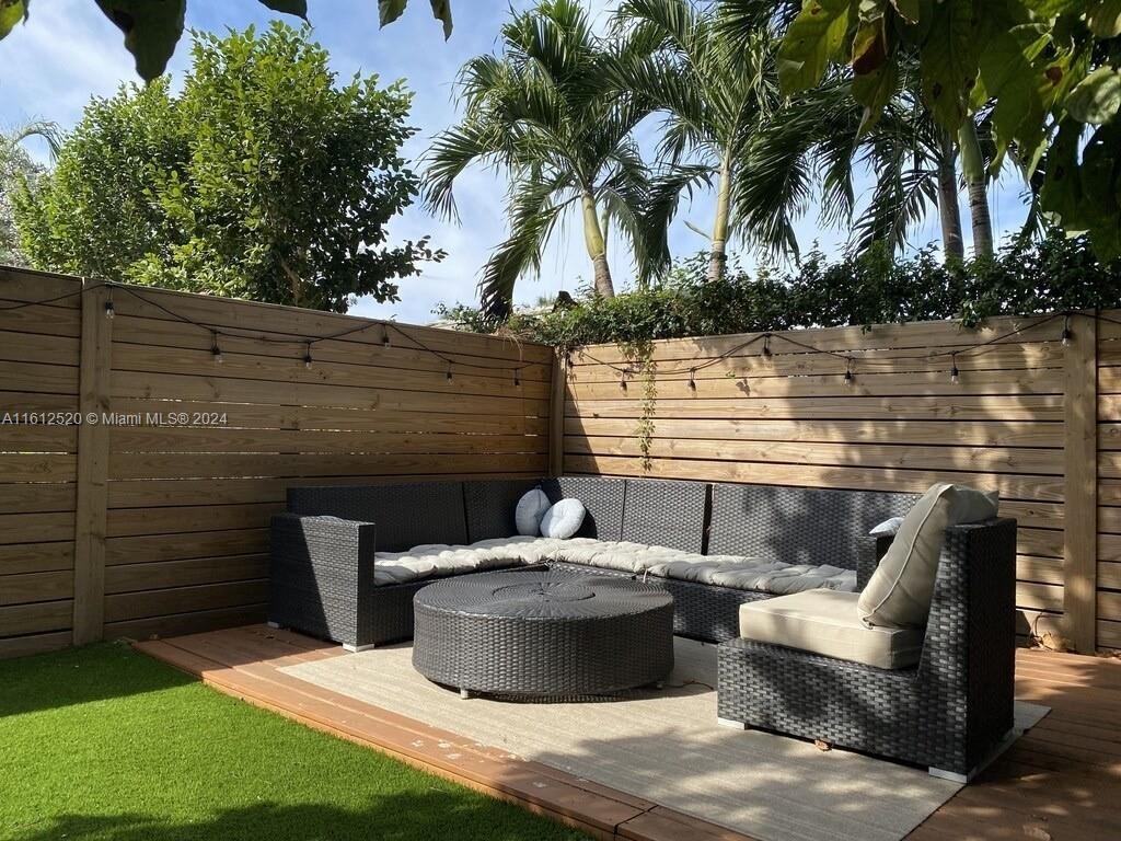 3445 Sw 14th St #3445 - Photo 5 of 50