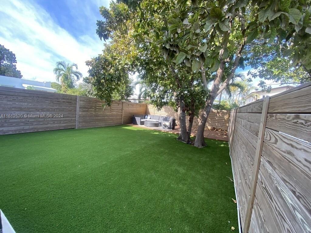 3445 Sw 14th St #3445 - Photo 7 of 50