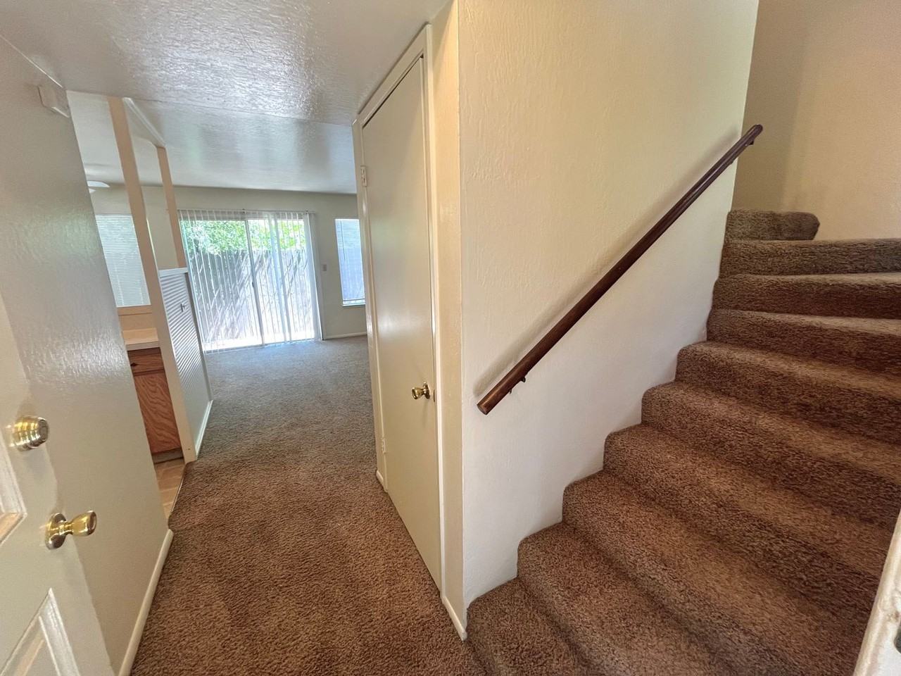 0754 - 941 Hazel - Photo 5 of 12