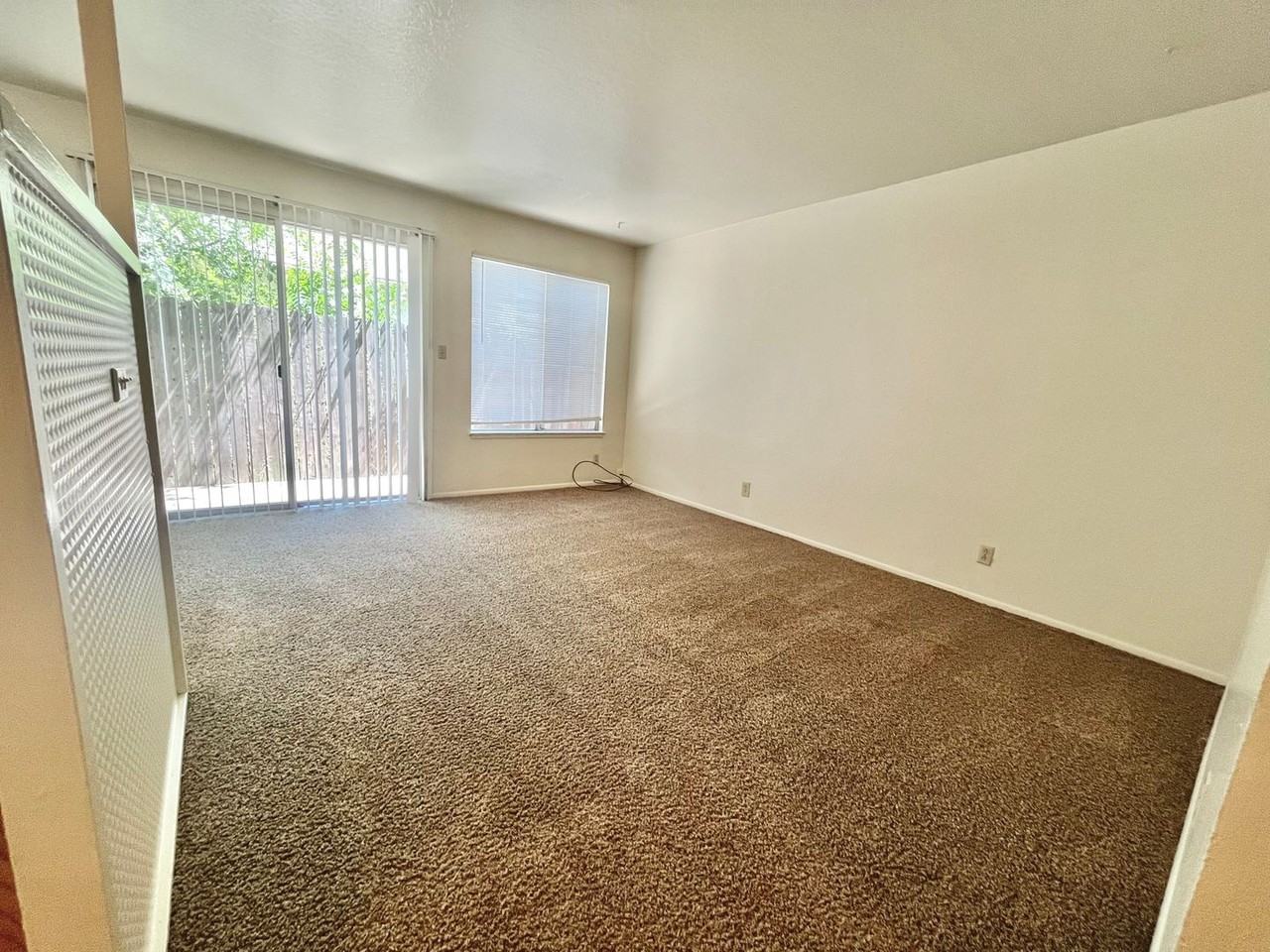 0754 - 941 Hazel - Photo 6 of 12