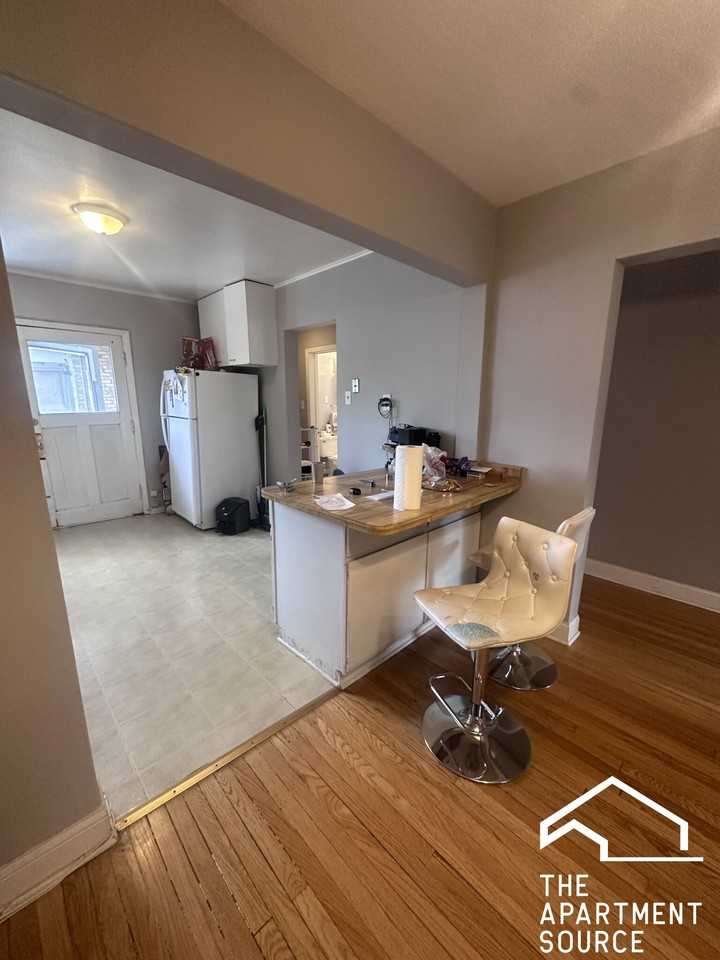 3930 N Keeler Ave #3A - Photo 5 of 16