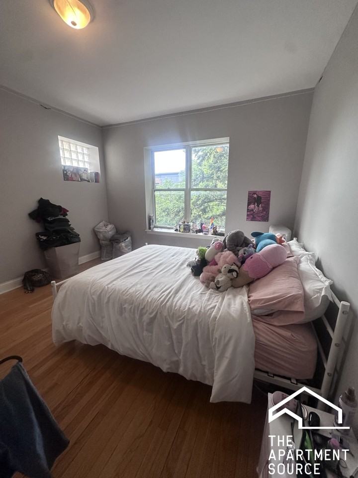3930 N Keeler Ave #3A - Photo 7 of 16