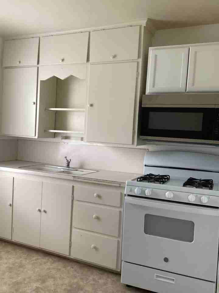 522 S Avenue E - Photo 6 of 10