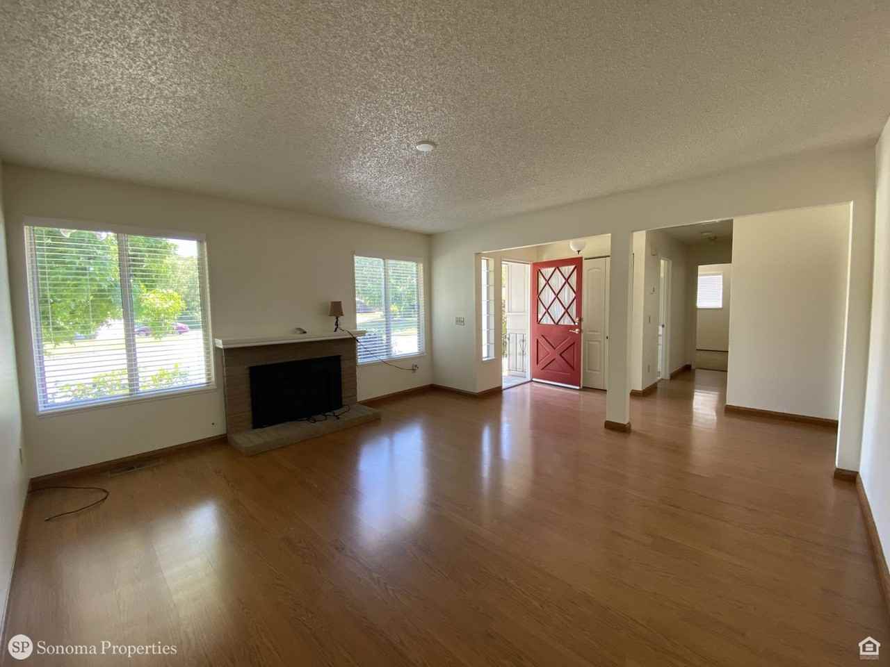 237 Temelec Cir - Photo 4 of 21