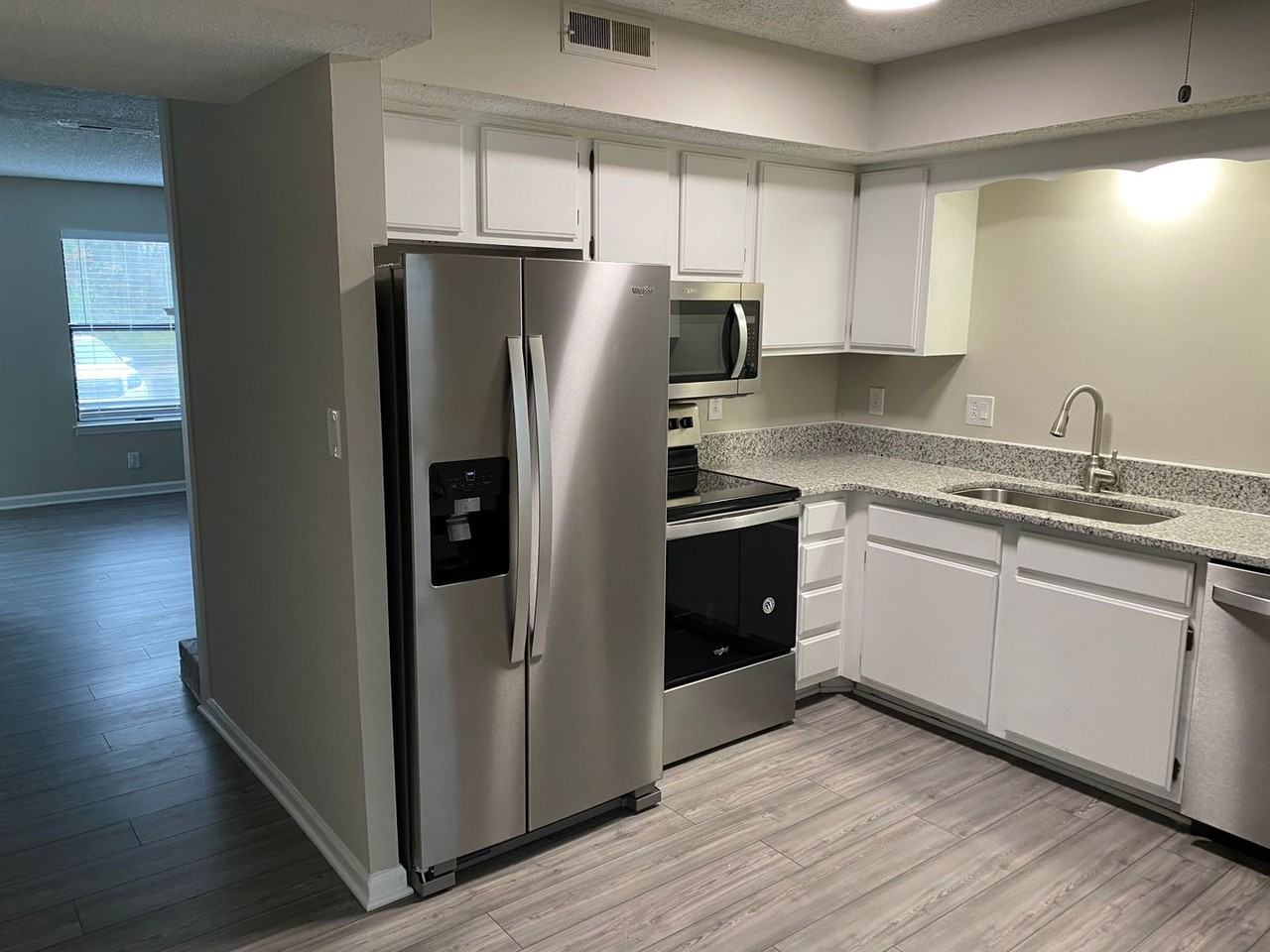 151 Edgewood Dr - Photo 2 of 20