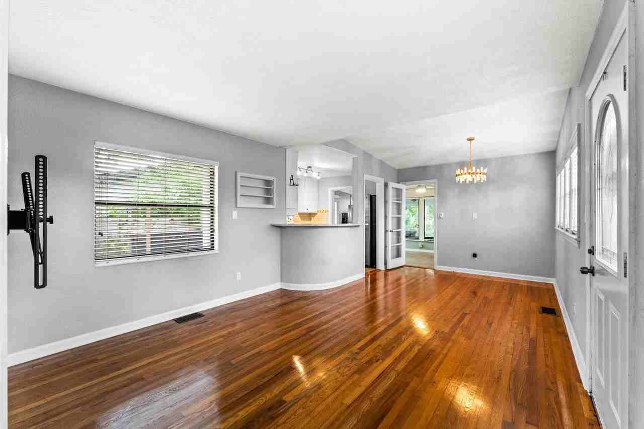 2603 Virginia Dr - Photo 2 of 18