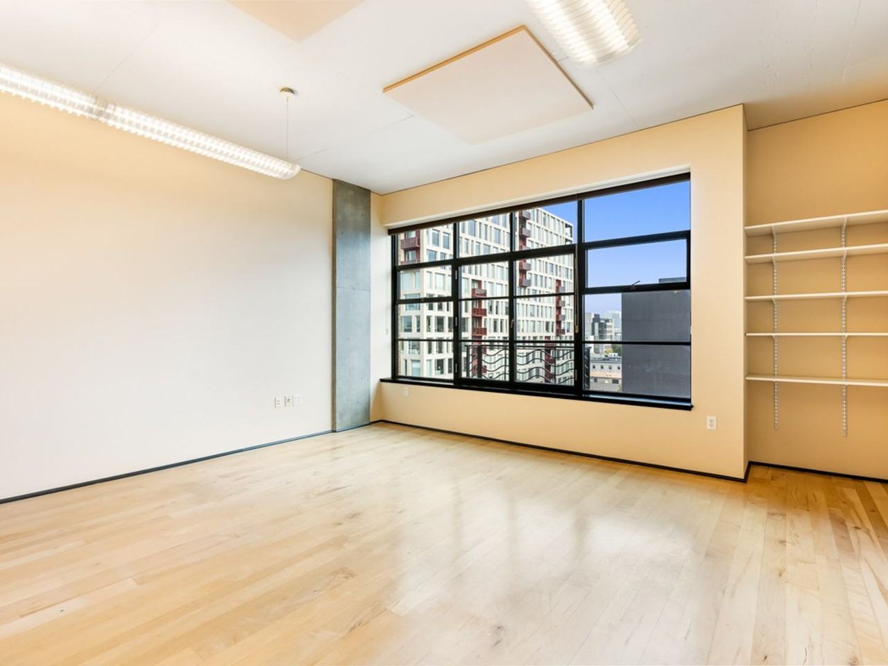 420 Nw 11th Ave #802 - Photo 4 of 32