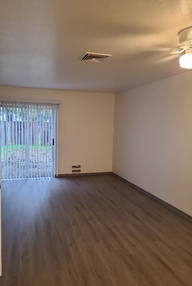 Five Pines Townhouses - Photo 2 of 8