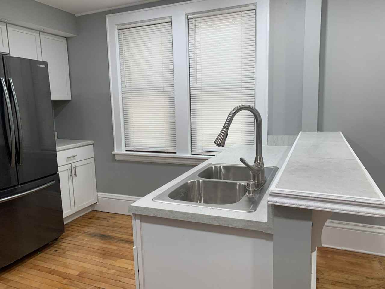 2959 North Bryant Avenue - Photo 3 of 9