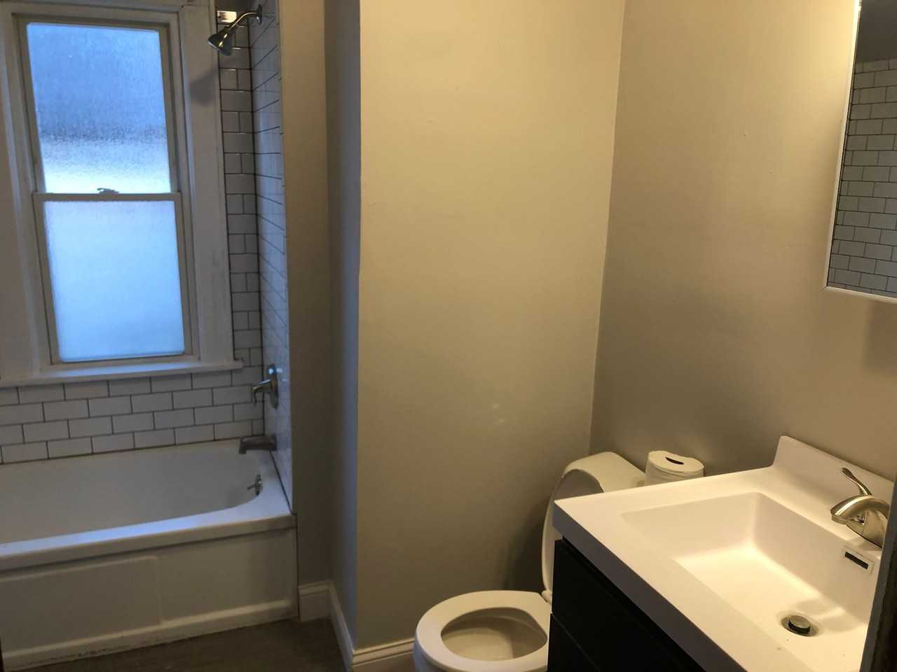 2959 Bryant Ave N - Photo 5 of 9